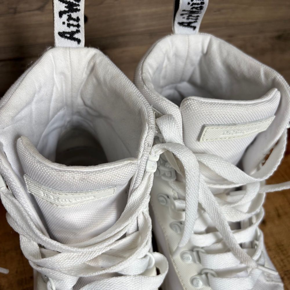 Dr. Martens White High-Top Boots Women's sz 8 preworn see pix for blemishes - Picture 15 of 15